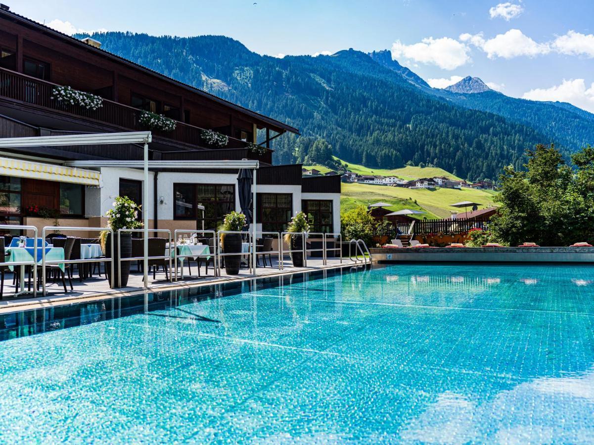 Happy Stubai Hotel Neustift im Stubaital Luaran gambar