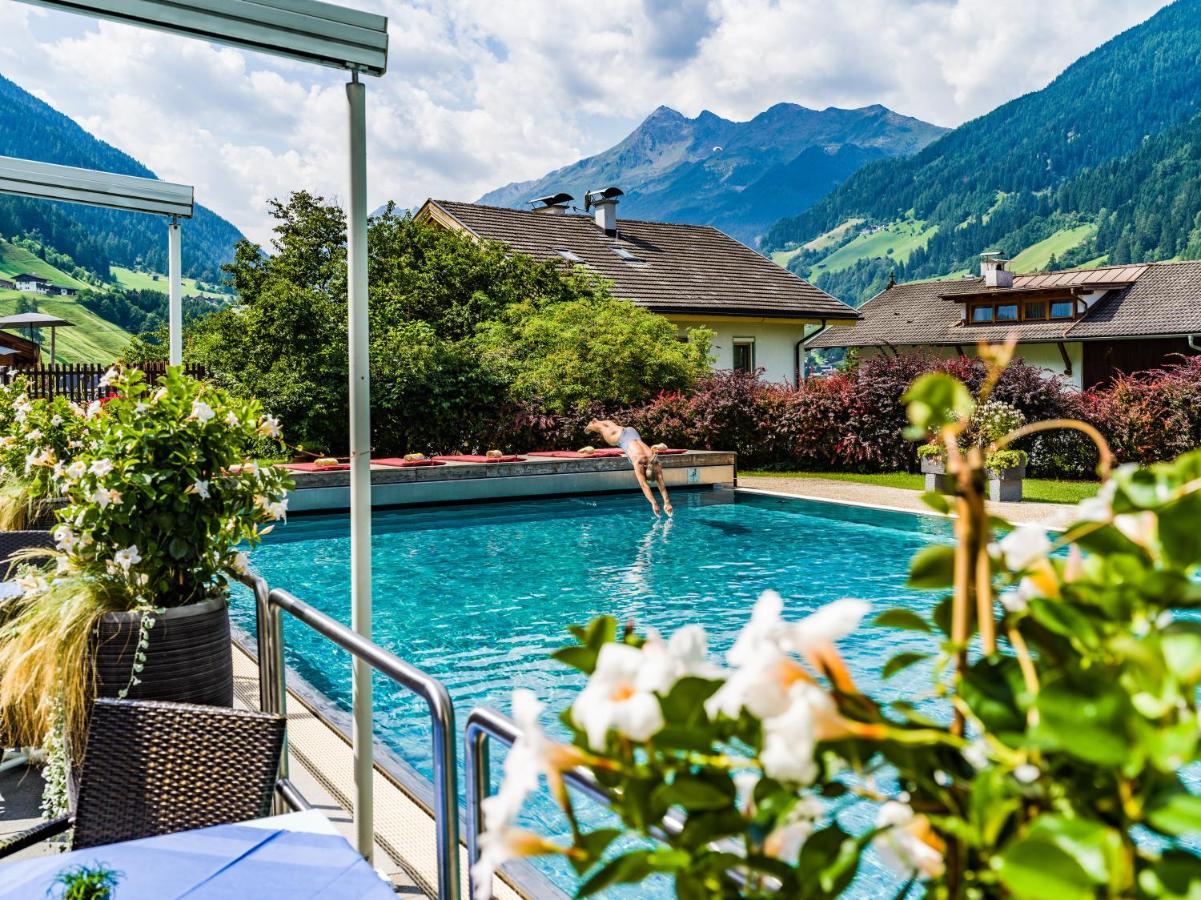Happy Stubai Hotel Neustift im Stubaital Luaran gambar