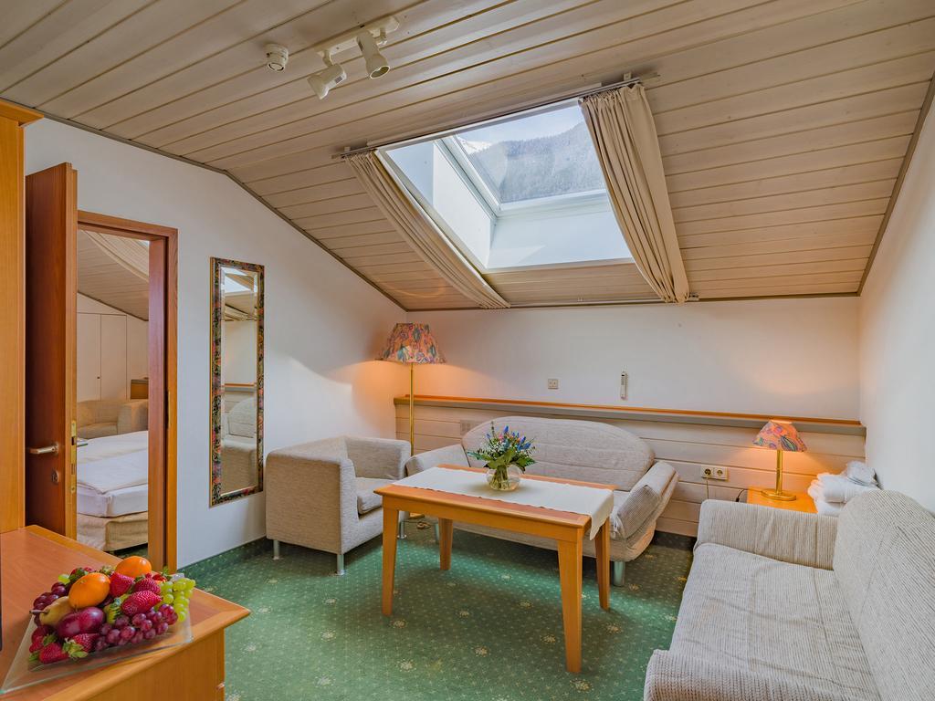 Happy Stubai Hotel Neustift im Stubaital Luaran gambar